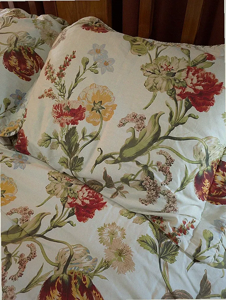 Rose Tree Home Abigail Floral Queen Comforter w/ 2 Pillow Shams Ivory & Flowers